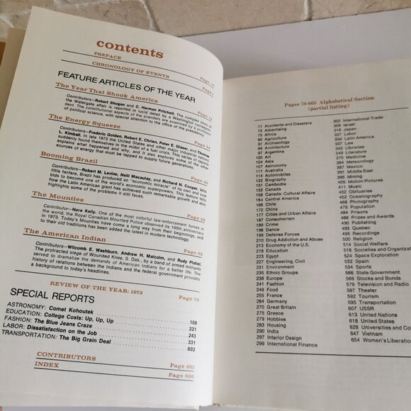 1974 Year Book Encyclopedia Vintage Birthday Gift Annual Recap Grolier Gen X - Picture 4 of 9